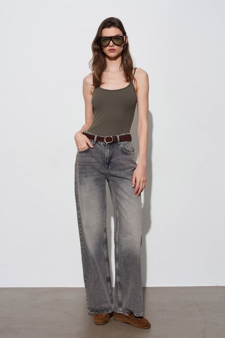 Slim Fit Mouwloze Cami Blouse - Image 4
