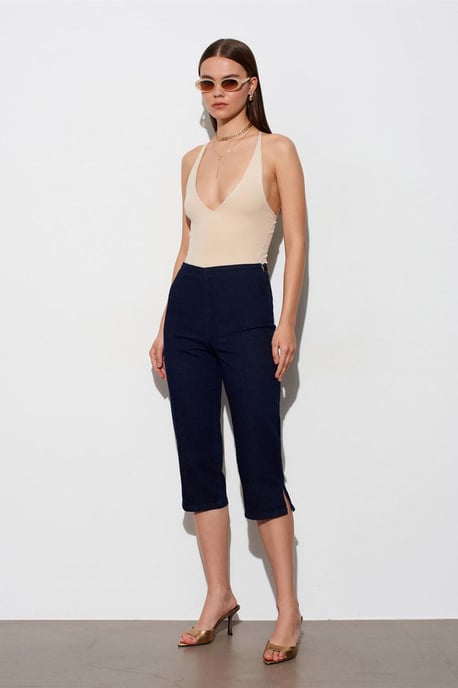 Slim Fit Cut-Out Halter Bodysuit - Image 4