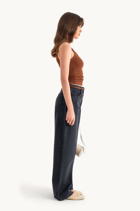 High Waist Wide Leg Jeans - Image 3