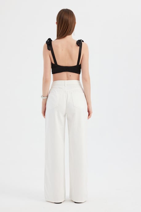 High-Waist Straight-Leg Jeans - Image 4