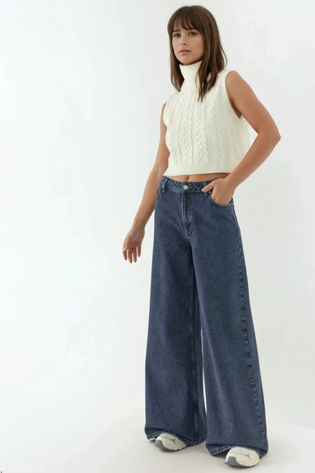 High Waist Wide Leg Jeans - Image 2