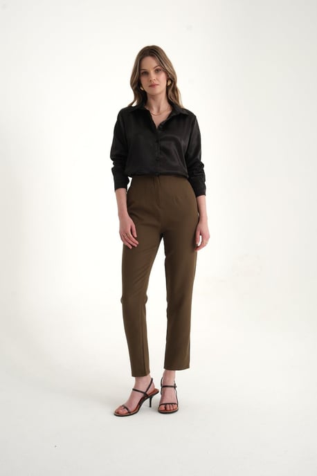 High Waist Carrot fit Trousers - Image 2