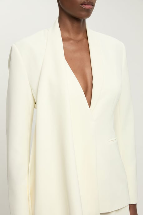 Soft Tailored Single Breasted Blazer - Image 4