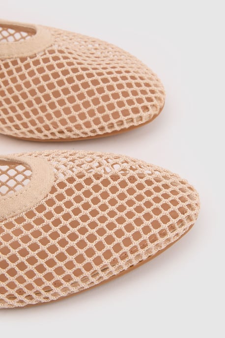 Faith: Shelly Netted Faux Leather Ballet Flats - Image 3