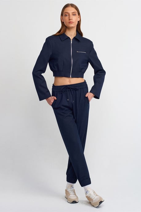Cropped Crepe Bomberjacka - Image 3