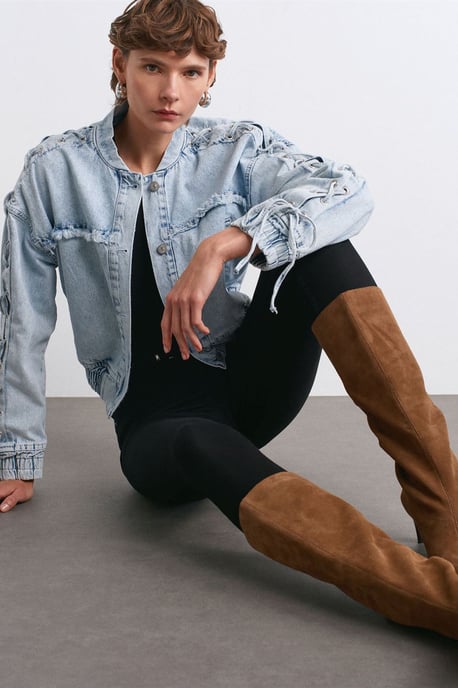 Women's Cropped Denim Jacket With Shirt Collar - Image 3