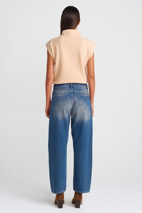High-Waist Wide-Leg Balloon Jeans - Image 2