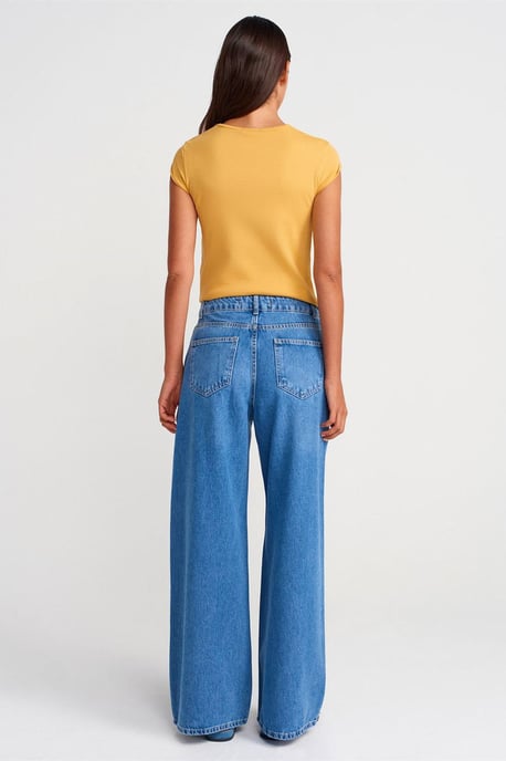 Högmidjade vida denimjeans - Image 2