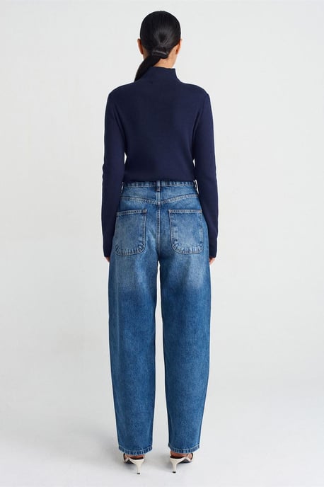 High-Waist Balloon Wide-Leg Jeans - Image 2