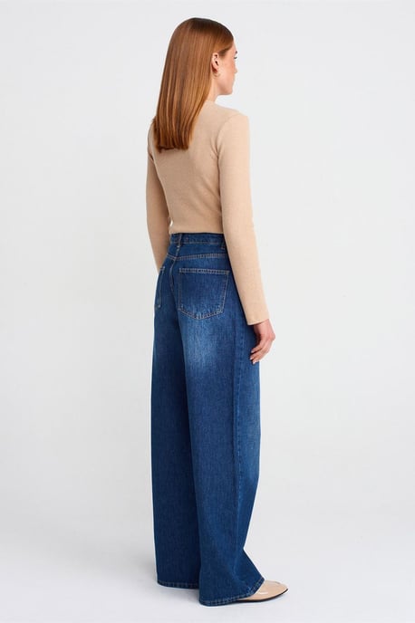 Högmidjade vida denimjeans - Image 2