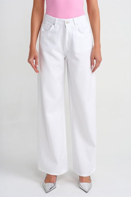 High-Waist Wide-Leg Denim Jeans - Image 6