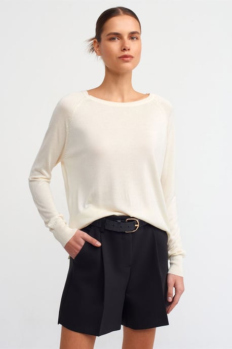 Women’s Ribbed Crew Neck Sweater - Image 1