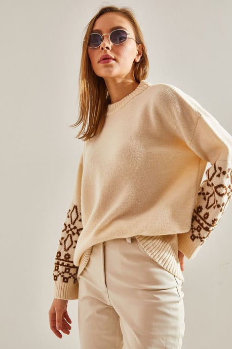 Crew Neck Jacquard Knit Sweater with Embroidery - Image 2