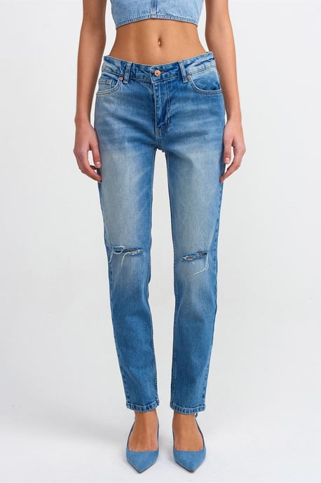 Low-Waist Straight-Leg Jeans - Image 3