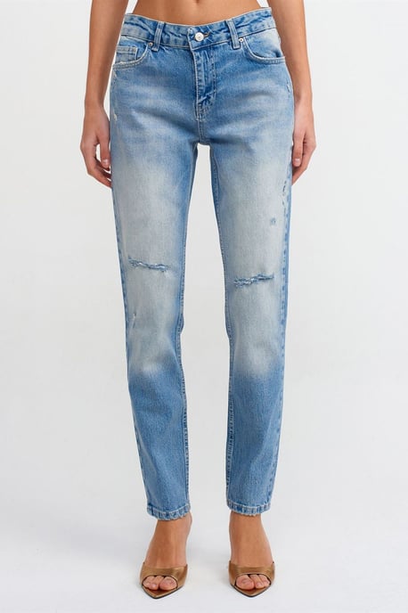 Low-Waist Straight-Leg Jeans - Image 3