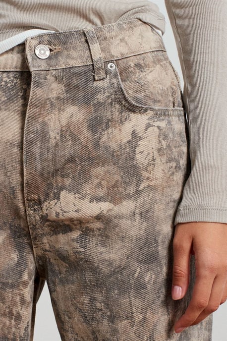 Kvinnors midjehöga raka jeanstrosor med tie-dye - Image 4