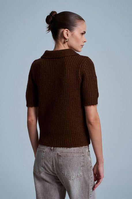 Textured Ribbed Polo-collar Sweater - Image 3
