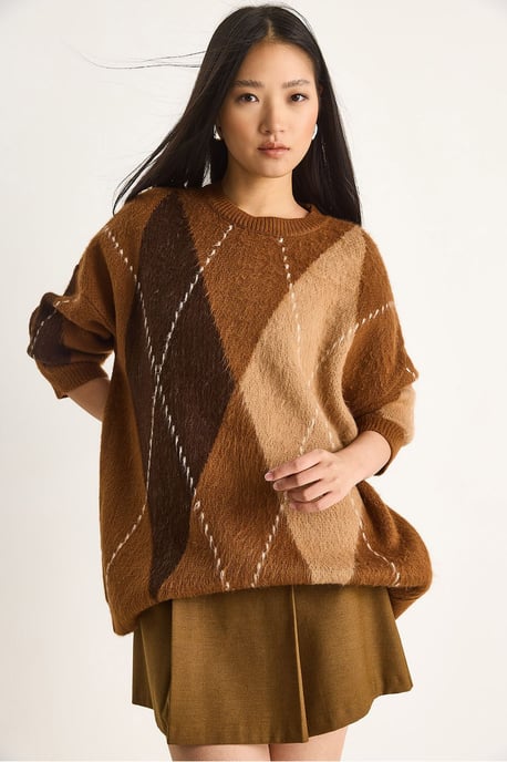 Oversized Diamond Printed Sweater - Image 3