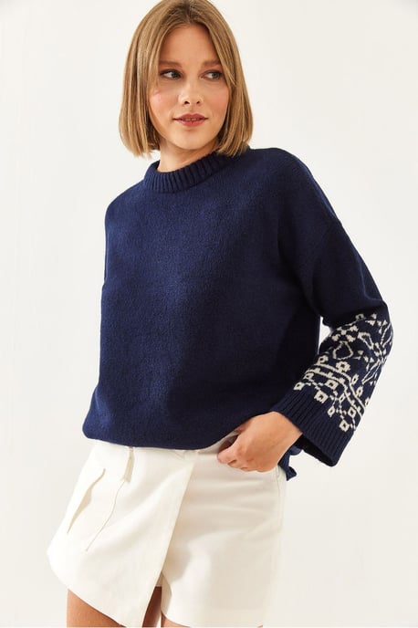 Crew Neck Jacquard Knit Sweater with Embroidery - Image 3