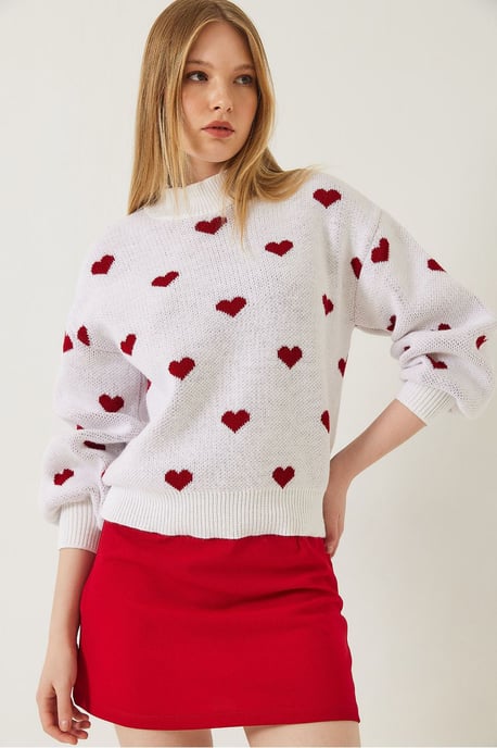 Heart Pattern Crew Neck Relaxed Fit Sweater - Image 3