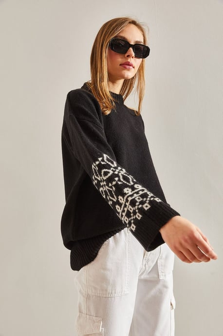 Crew Neck Jacquard Knit Sweater with Embroidery - Image 2