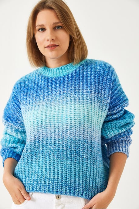 Gradient Ribbed Crew Neck Sweater - Image 2