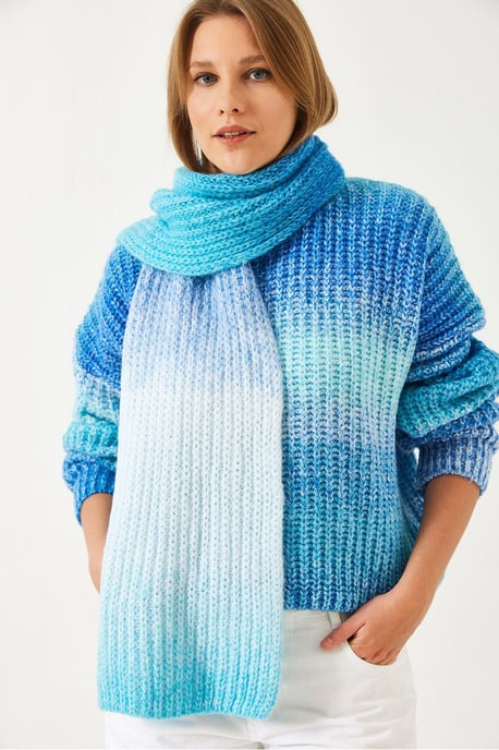 Gradient Ribbed Crew Neck Sweater - Image 4