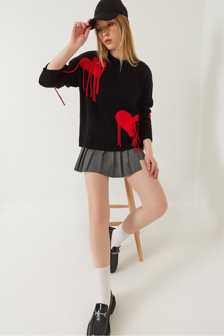 Frilly Heart Pattern Crew Neck Sweater - Image 3