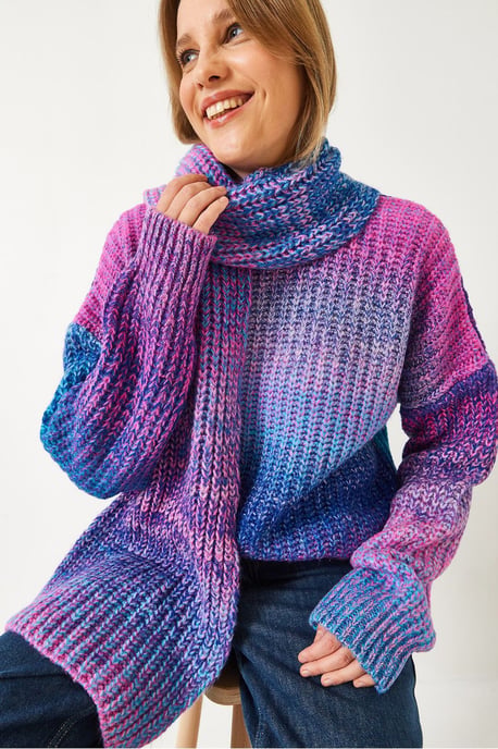 Gradient Ribbed Crew Neck Sweater - Image 3
