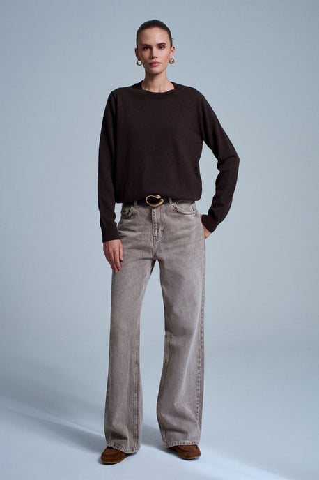 Women's Cashmere Ribbed Crew Neck Sweater - Image 5