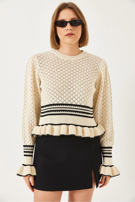 Ribbad Baklava-mönstrad Stickad Crew Neck Crop Tröja - Image 2