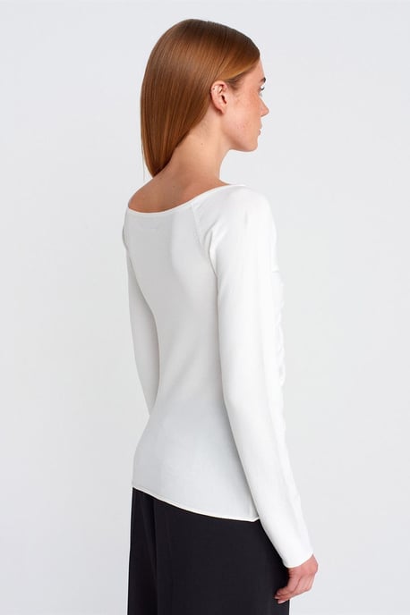 Women's Slim Fit Ribbed V-Neck Sweater - Image 2