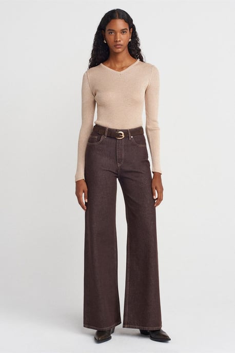 Women's Slim Fit V-Neck Ribbed Sweater - Image 4