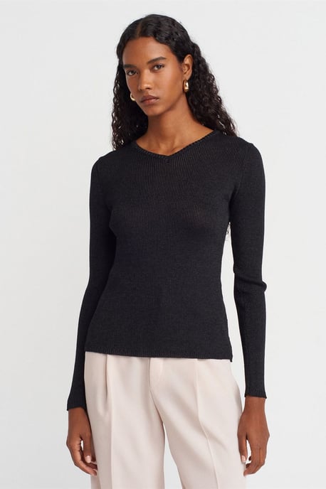 Women's Slim Fit V-Neck Ribbed Sweater - Image 1