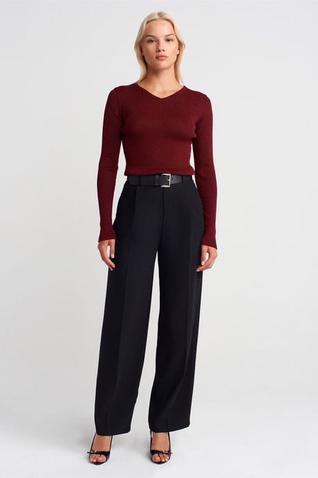 Women's Slim Fit V-Neck Ribbed Sweater - Image 4