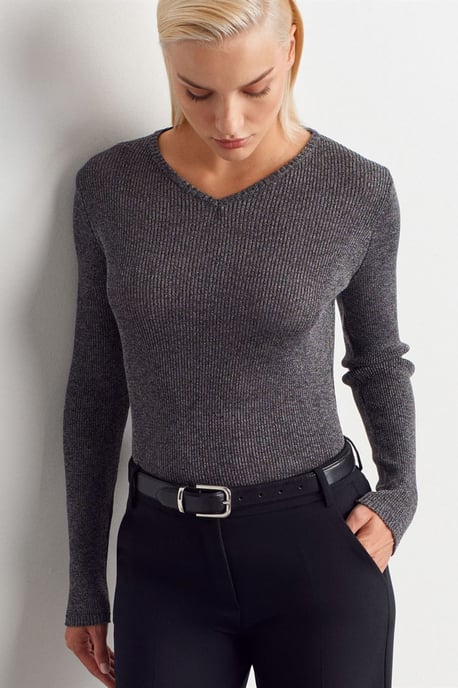 Women's Slim Fit V-Neck Ribbed Sweater - Image 1