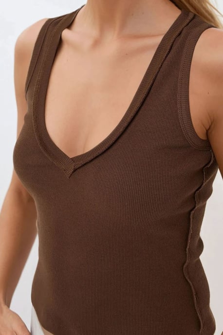 Stiksel Detail Textuur V-hals Mouwloos Slank Fit Top - Image 4