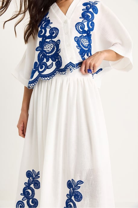 Oversized V-neck Embroidered 3/4 Sleeve Shirt and Wide Leg Pants Set - Image 5
