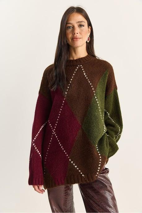 Oversized Knitted Diamond Pattern Sweater - Image 2