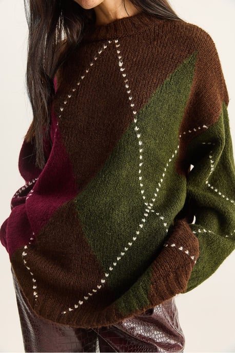 Oversized Knitted Diamond Pattern Sweater - Image 6