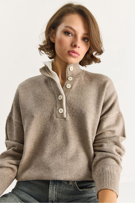 Buttoned Sweater - Image 3