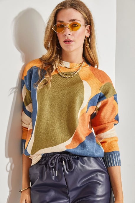 Pattern Knit Sweater with Crew Neck - Image 3
