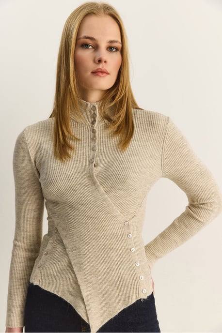 Halv hög krage med knappp detaljer tröja - Image 3