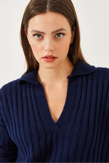 Relaxed Fit V-Neck Sweater - Image 4