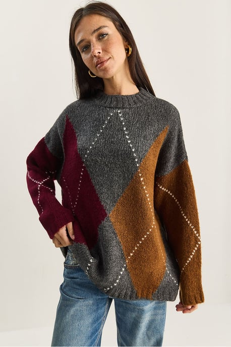 Oversized Knitted Diamond Pattern Sweater - Image 1