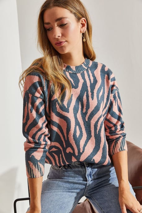 Pattern Knit Sweater with Crew Neck - Image 2