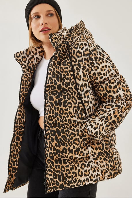 Thick Leopard Print Puffer Jacket with Zipper Collar - Image 2
