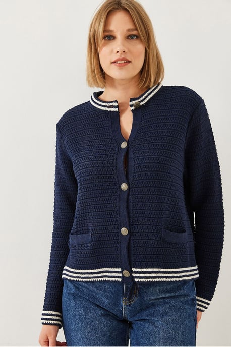 Textured Knitwear Cardigan with Button Closure and Pockets - Image 2
