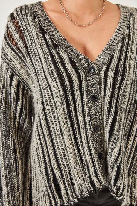 Randig Ribbad Stickad Cardigan med V-ringning - Image 4