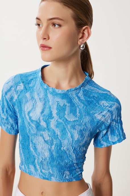 Abstrakt Mönster Kortärmad Slim Fit Crop Blus - Image 3